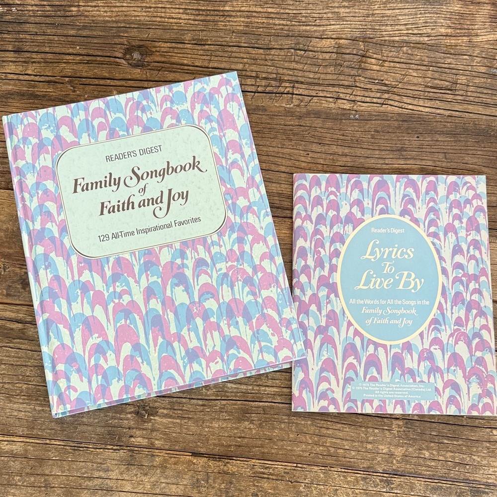 Reader's Digest Family Songbook of Faith and Joy - Pastel Pattern